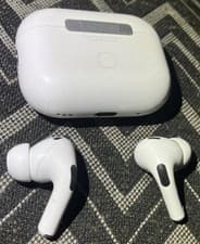 Apple AirPods Pro 2nd Generation with MagSafe Wireless Charging Case - White